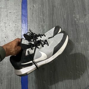 Nike Men’s 11.5 cross training shoe.